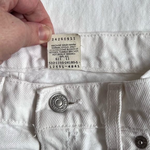 LEVI'S Vintage 551 White 100% Cotton Denim Jeans - Picture 6 of 15